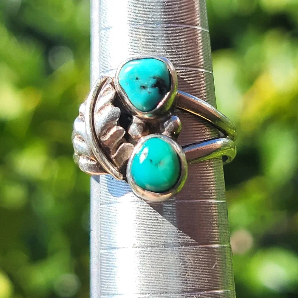 Vintage Sterling Silver Turquoise Leaf Bypass Ring Size 4.5 Southwestern Boho